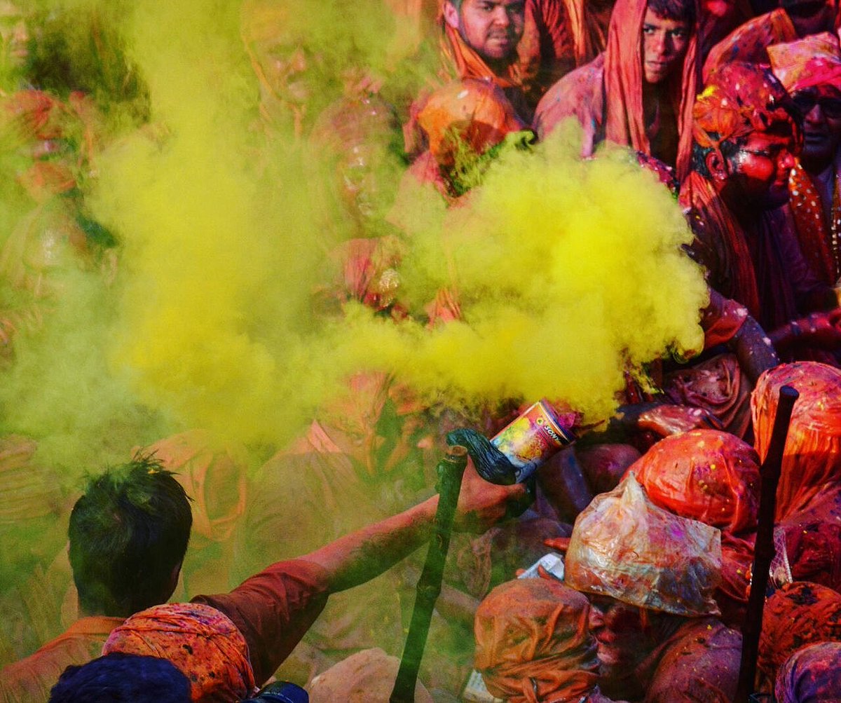 gazalmandelia's tweet photo. May your lives be filled with colours of love, happiness, prosperity, success and joy, as the colours of Holi.
#HappyHoli #Holi2023 #HoliVibes #HoliFestival #HoliSpecial #HoliCelebrations #HoliHai https://t.co/9Ffw6V2X8N