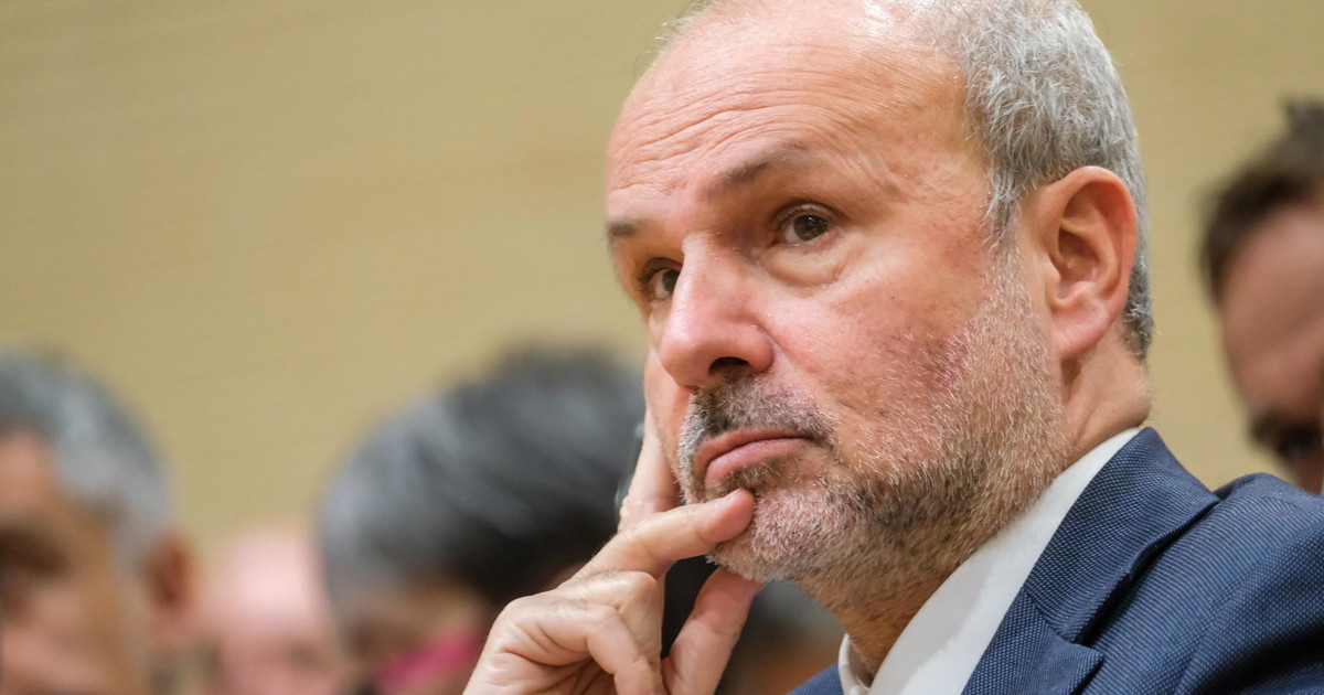 Libero_official's tweet image. Stretta su #fumo e #sigarette, Vittorio #Feltri al ministro #Schillaci: &quot;Prima preoccupatevi delle droghe&quot;  liberoquotidiano.it/news/piulibero…