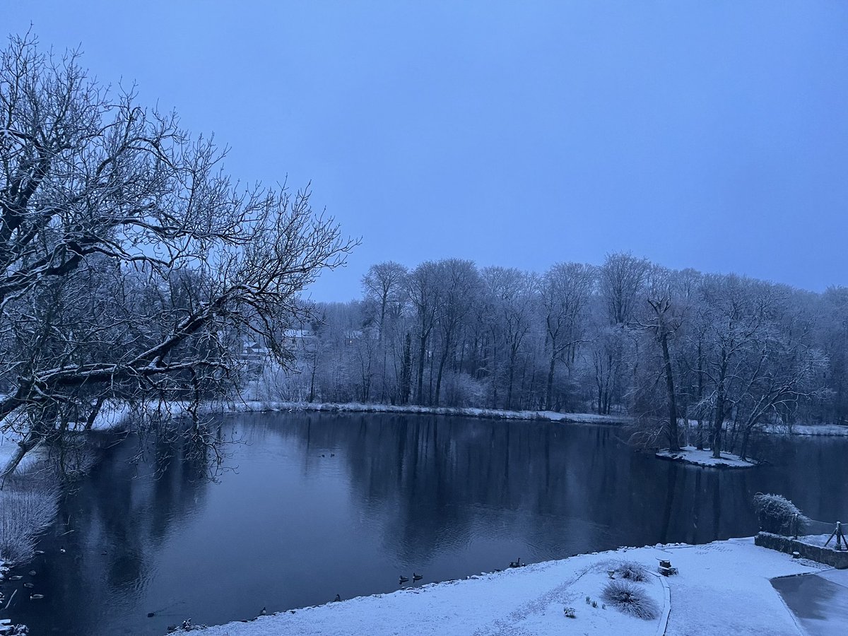 marcbouil's tweet photo. A little bit of #snow ⛄️ this morning! https://t.co/6my8rqAQEz