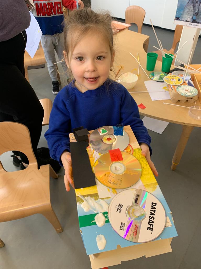 nurserydennyps's tweet photo. Andy Scott is our artist of the moment. Andy created the design for the kelpies. So there was lots of model making happening today of the kelpie using lots of recycled materials. #artistofthemoment #kelpies #creativity @ArtistMomentELC https://t.co/shHK5NTky1