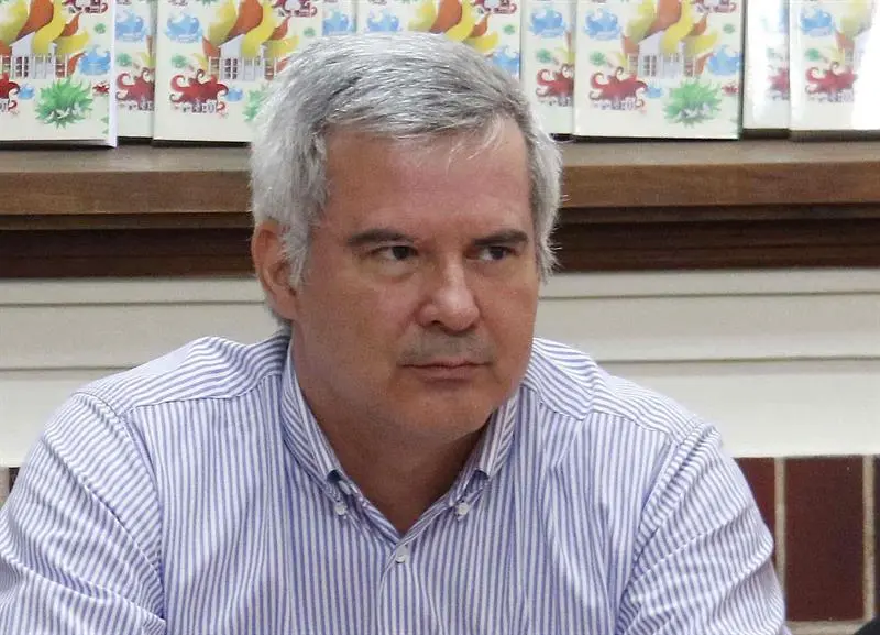 GeorgGrar's tweet photo. Oscar Ayala Amarilla es un cancer y  tenemos que saber que es un protector de los delincuentes que están cerrando el centro de Asunción. 
Recibe dinero del Foro Economico Mundial
#TerroristasDomesticos #Estorsión #Concertación #ONGScorruptas #CODEHUPY #Tierraviva https://t.co/8YG9sdhSK8