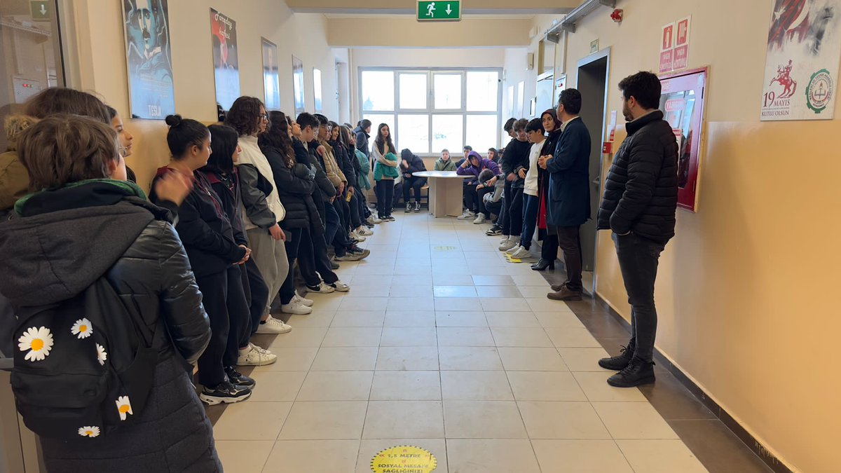 Batıköy Memurdan Armağan Ortaokulu öğrencilerine okulumuz bölümlerinin tanıtımı yapıldı. <a href="/memurdanarmagan/">Batıköy Memurdan Armağan İlk Öğretim Kurumları</a>