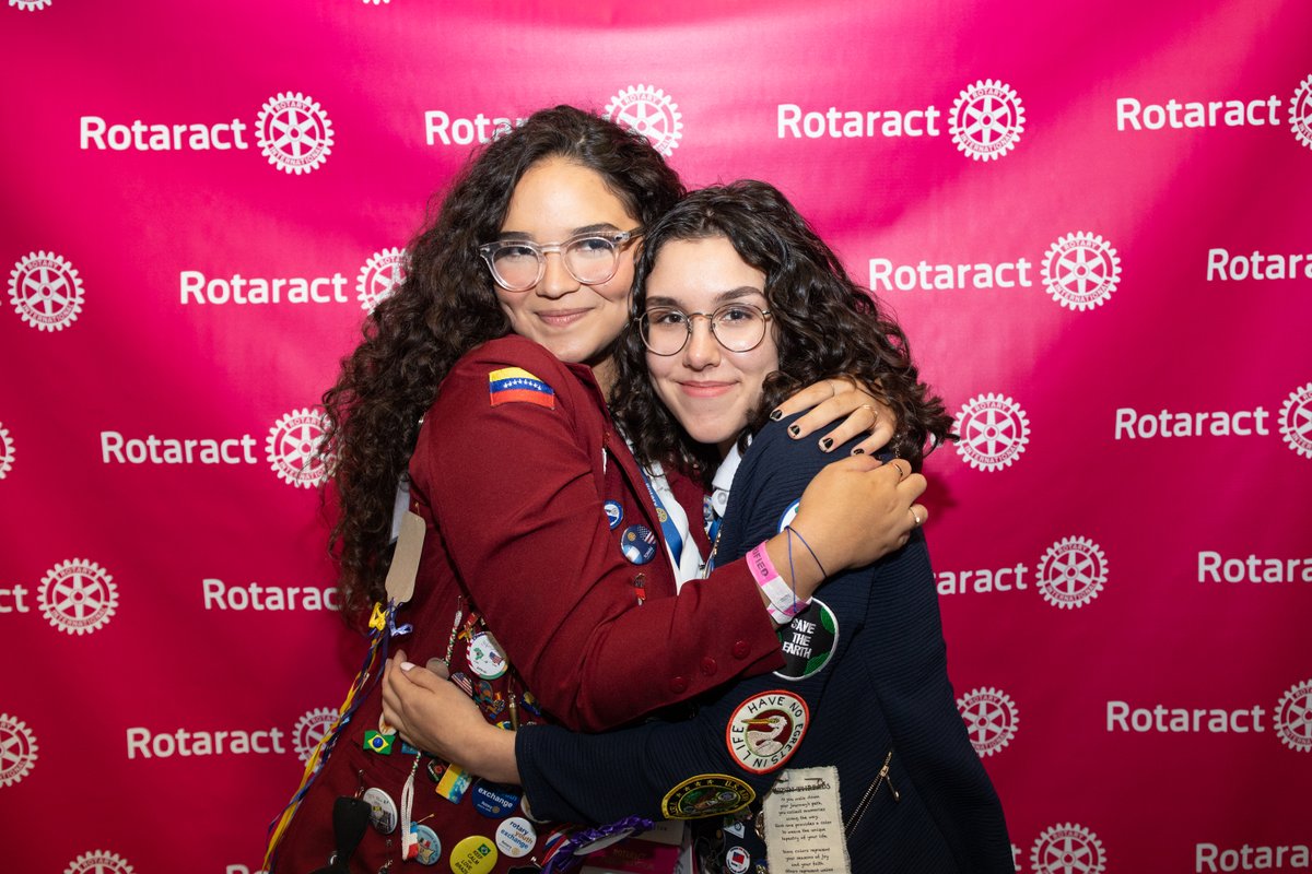 En cette Journée internationale des droits des femmes, nous souhaitons rendre hommage aux femmes incroyables qui contribuent au #Rotary International et qui œuvrent pour améliorer les communautés à travers le monde.