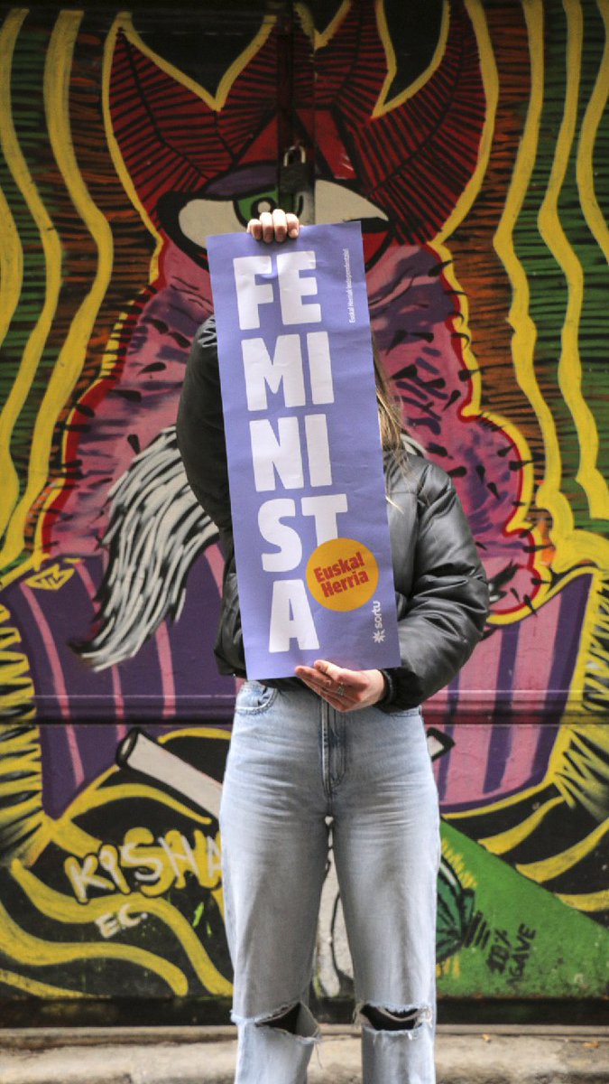 SortuNafarroa's tweet photo. Euskal Herria feminista eraikitzea ere bada zaintza sistema justu bat eraikitzea. Denon bizitzak erdigunean egon daitezen, ez gutxi batzuenak soilik. 

Mugimendu feministak Nafarroan deitu dituen mobilizazioekin bat egiten dugu. 

Gora borroka feminista! https://t.co/tie7DbuKwT