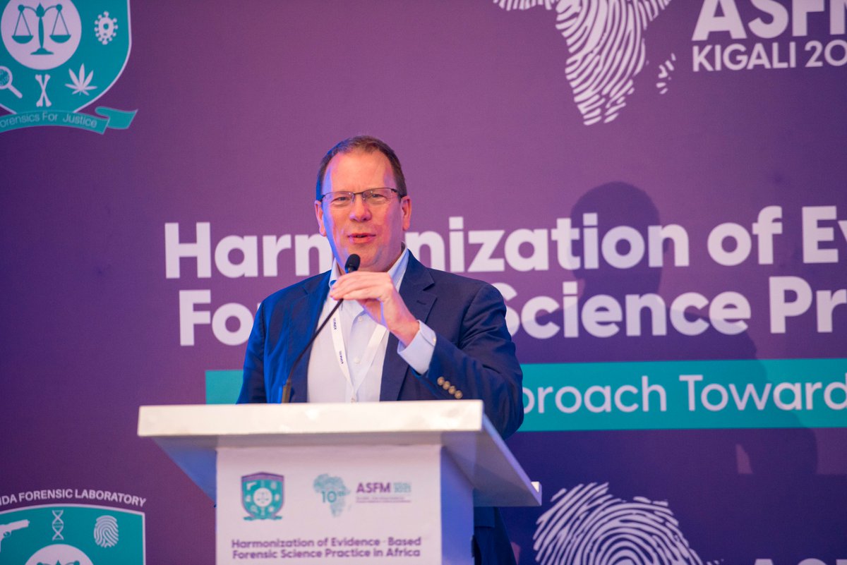ASFM2023's tweet photo. As the opening speaker on the forensic capacity to support justice in Africa, Dr. Michael S. Pollanen, Chief Forensic Pathologist @LMP_UofT, discussed the value of forensic science in uplifting humanitarian research and global health through effective diagnostics to patients. https://t.co/6PDQzAa0S2