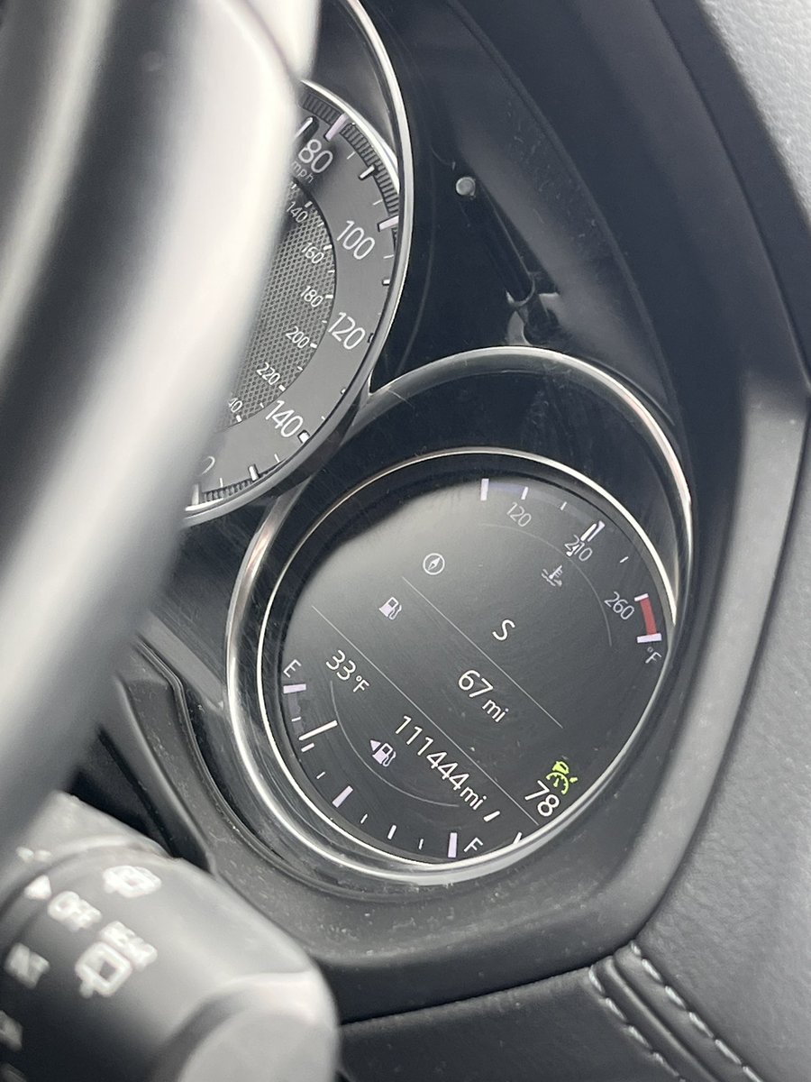 tr1nabean's tweet photo. road trip core https://t.co/T1CtKTGMxW