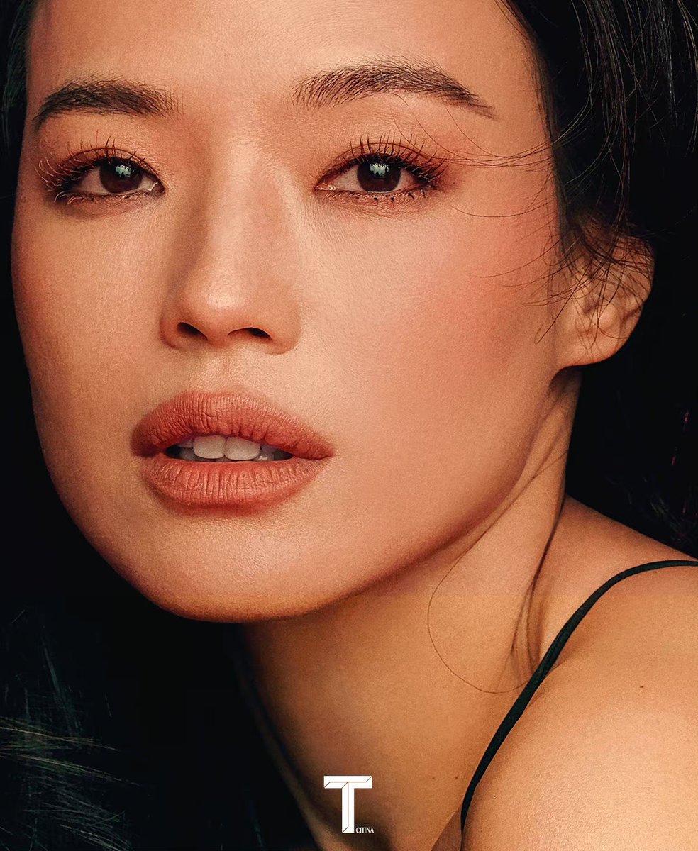 dramapotatoe's tweet photo. #ShuQi takes the cover of T Magazine China - March 2023 issue

Full spread - https://t.co/38YZE9uGtG https://t.co/sTdJBw5RQc