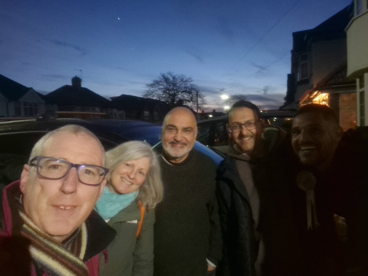 John Sweeney 🔶 (@jnsweeneytweets) on Twitter photo <a href="/KingstonLibDems/">Kingston Lib Dems</a> and <a href="/jasonjamesstone/">Jason Stone 🔶 🇪🇺🇬🇧🏴🇧🇷🇺🇦</a> of
<a href="/SuttonLibDems/">Sutton Lib Dems</a> helping out
<a href="/CShah1000/">C Shah</a> in #hestonwest #byelection
@libdemhounslow last night.
24 hours campaigning to go!
#NeverGiveUp <a href="/KingstonLibDems/">Kingston Lib Dems</a> and <a href="/jasonjamesstone/">Jason Stone 🔶 🇪🇺🇬🇧🏴🇧🇷🇺🇦</a> of
<a href="/SuttonLibDems/">Sutton Lib Dems</a> helping out
<a href="/CShah1000/">C Shah</a> in #hestonwest #byelection
@libdemhounslow last night.
24 hours campaigning to go!
#NeverGiveUp