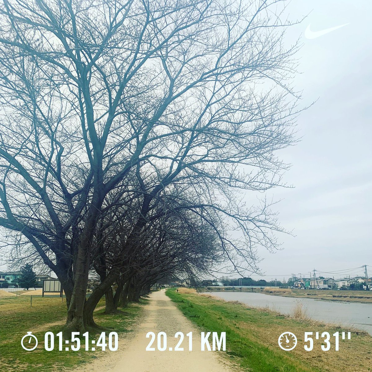 freesurflife81's tweet photo. 1人ハーフマラソンに挑戦した結果、20kmでリタイア😭
足痛すぎて、19kmぐらいから歩くことしか出来なかった…
リベンジするぞー🔥 https://t.co/3R4znnHYWw