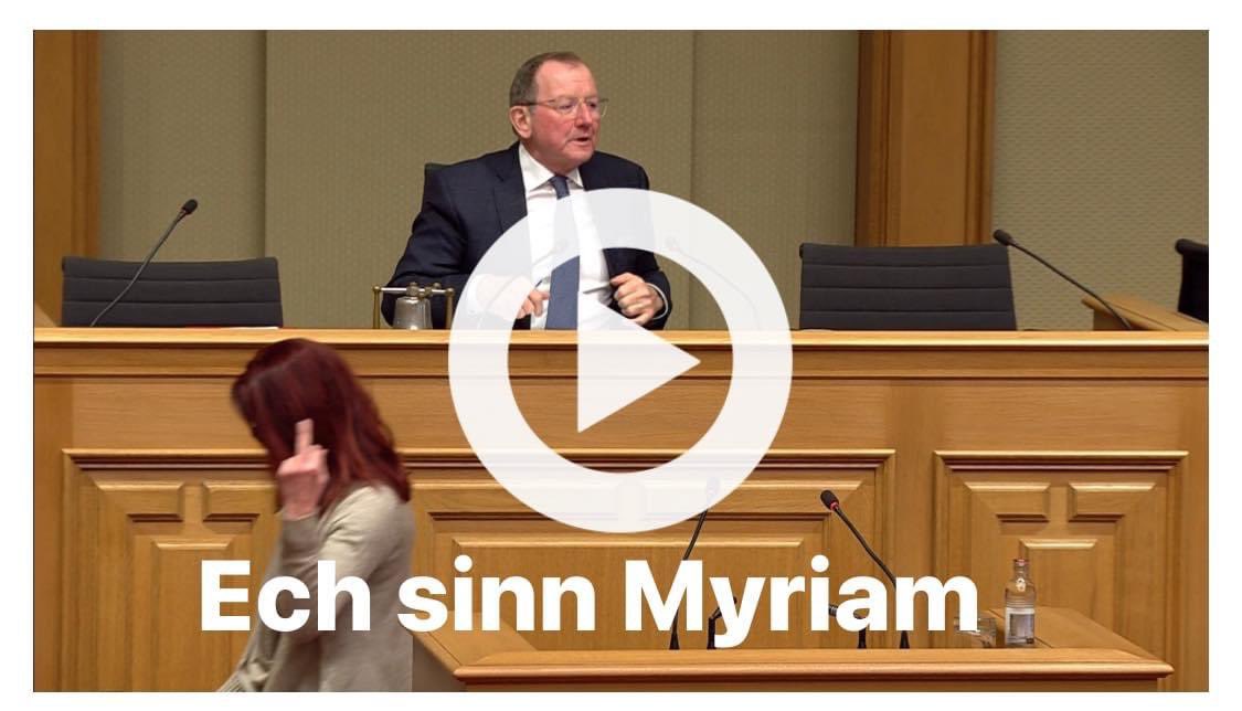 Falls een sech um int. Fraendag freet firwat net méi Fraen an der Politik sinn brauch en sech just dem Dan Kersch säin Behuelen bei der Ried vum @CecchettiMyriam unzekucken. Frech, iwerhiewlech, respektlos virun der viséierter Persoun, dem Präsident an de Regelen vun der Chamber!