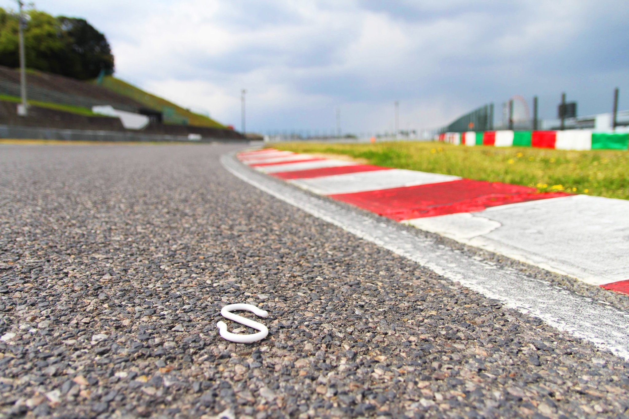 鈴鹿サーキット Suzuka Circuit в X: „画像で一言。 ※謎のポエム