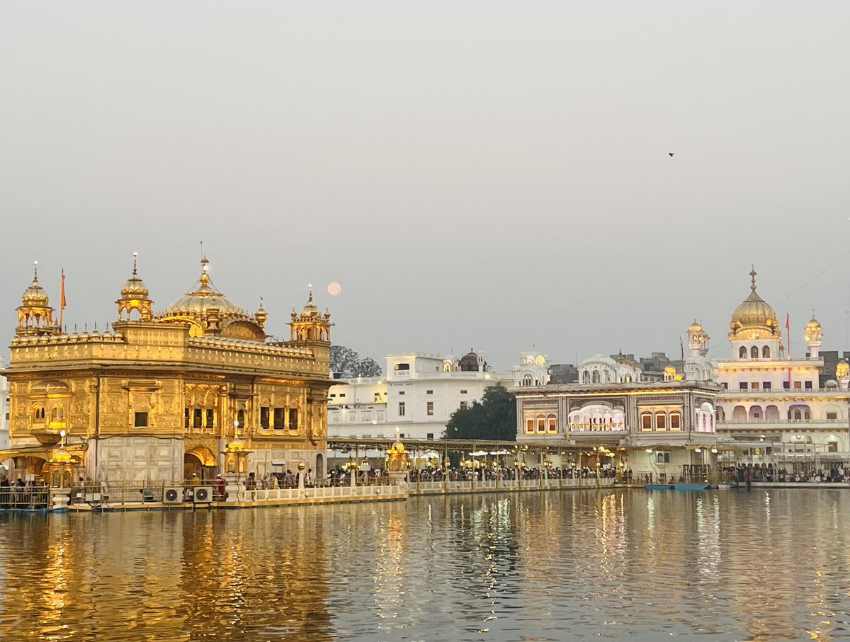 Ratinder0400's tweet photo. 🙏🏼ਜਿਉ ਭਾਵੇ ਤਿਓ ਰਾਖੁ ਮੇਰੇ ਸਾਹਿਬ                                     ਮੈ ਤੁਝ ਬਿਨੁ ਅਵਰ ਨ ਕੋਈ ॥🤍❤️ https://t.co/epHlzWBO0Z