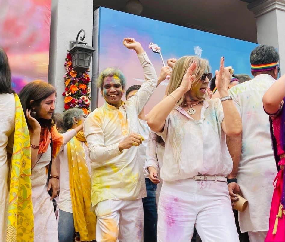 SohanYogaChina's tweet photo. Wish you all happy holi 
आप सभी को होली की शुभकामनाए https://t.co/KWEHHdkMzB