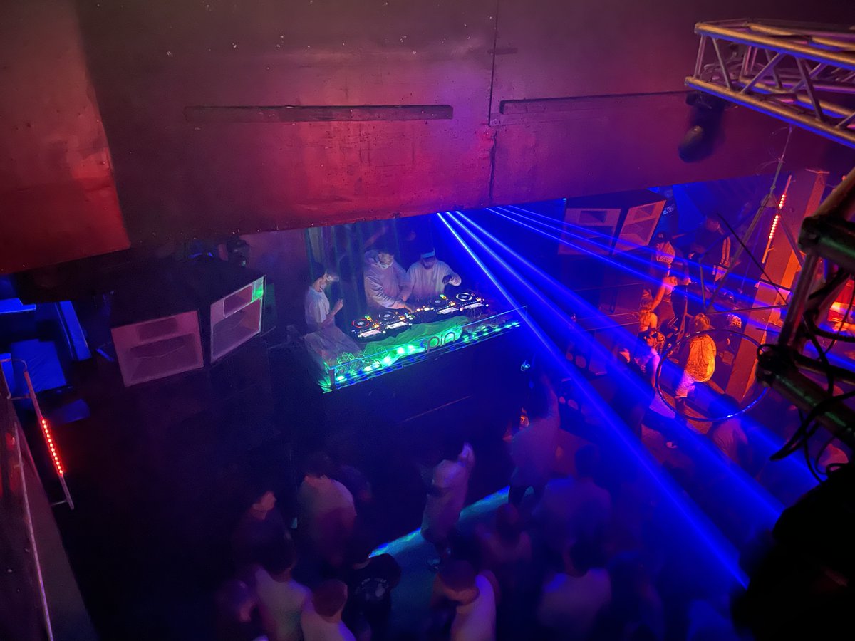 Secret_Beats's tweet photo. Umbrella Weekend is TOMORROW! Speaking of the @UmbrellaFriends, here's a throwback to @Boiz_House throwing down at @SpinNightclub last year.

#TheAfternoonUmbrellaFriends #UmbrellaWeekend #House #Techno #Love #BoizHouse #DJ #SpinNightclub #SanDiego #California #SecretBeats https://t.co/mRHhRSfIaD