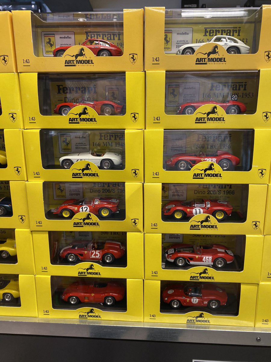 cars_tiny's tweet photo. Art Model Scala 1:43 a 20€ cad.? Solo da Tiny Cars! #tinycars #ferrari #autoart #modellismo #scala143 #kmzero #affarone #modellini #milano https://t.co/7ISKQrlXWn