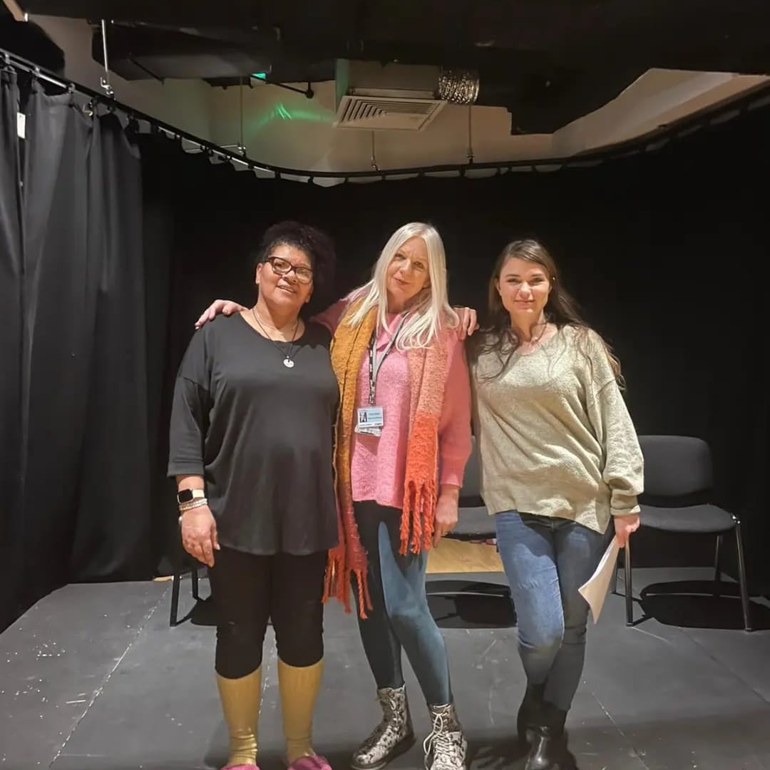 Emma Bond tweet media