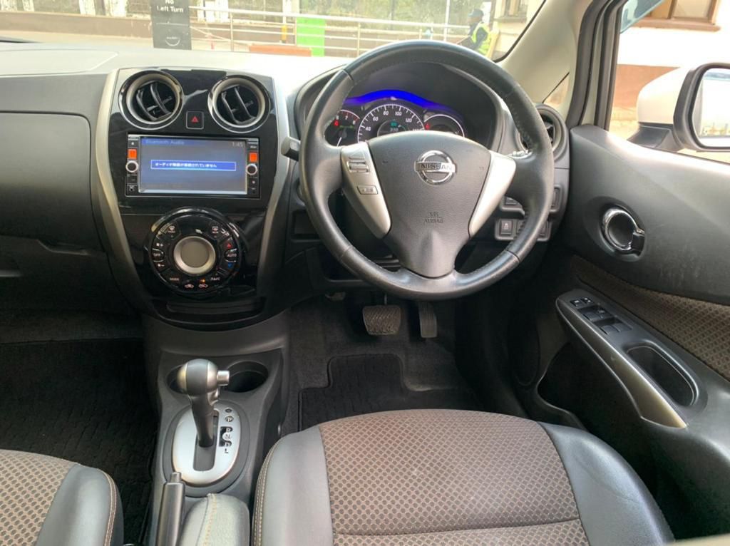 2015 Nissan Note Medalist
1200cc
Fog lights
Side mirror blinkers
Auto retract mirrors
Hid lights with DRLs 
360 cameras
Half leather seats
Wind breakers
Keyless entry and start
Audio steering controls 
 Price 880K
✅ 0726308972 / 0731308972 
#Kiamburoad #Matiangi