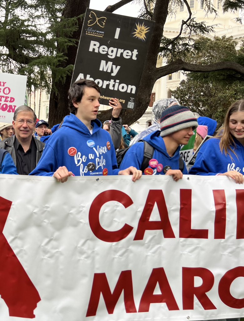 #MarchforLife to #Newsom & #Walgreens, “We Will Not Go Away!”: facebook.com/SFNewsfeedus/p… @KristinForLife @Terrisalin @MarchforLifes @MarchforLife @March_for_Life @CatSzeltner @EWTN @EWTNews @TwitterNews @TwitterSF @Walgreens @frfrankpavone @Priestsforlife @TheSurvivors @CAFamily