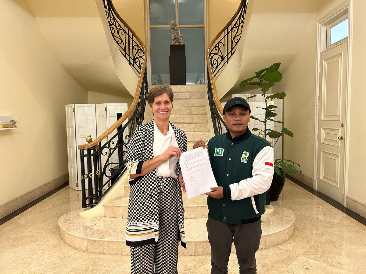 La Ode Arif Saputra, kader GP Ansor Bidang IT dan Cyber dikontrak Indian Nation Antieblag, Swedia. 

Karya dan skillnya, selain di IT, juga terpatri dalam sebuah tulisan. 3 karyanya sudah terbit dan dibaca ribuan pengikutnya.