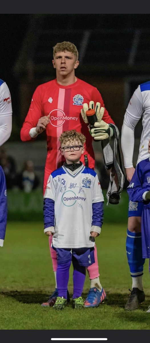 lisha21wilde's tweet photo. Last night Reggie’s football team were mascots for the Bury AFC team. He has proudly taken his signed shirt into school today to show everybody. @MissCMcCaffer @OfficialBuryAFC https://t.co/kwgBJhtYDo