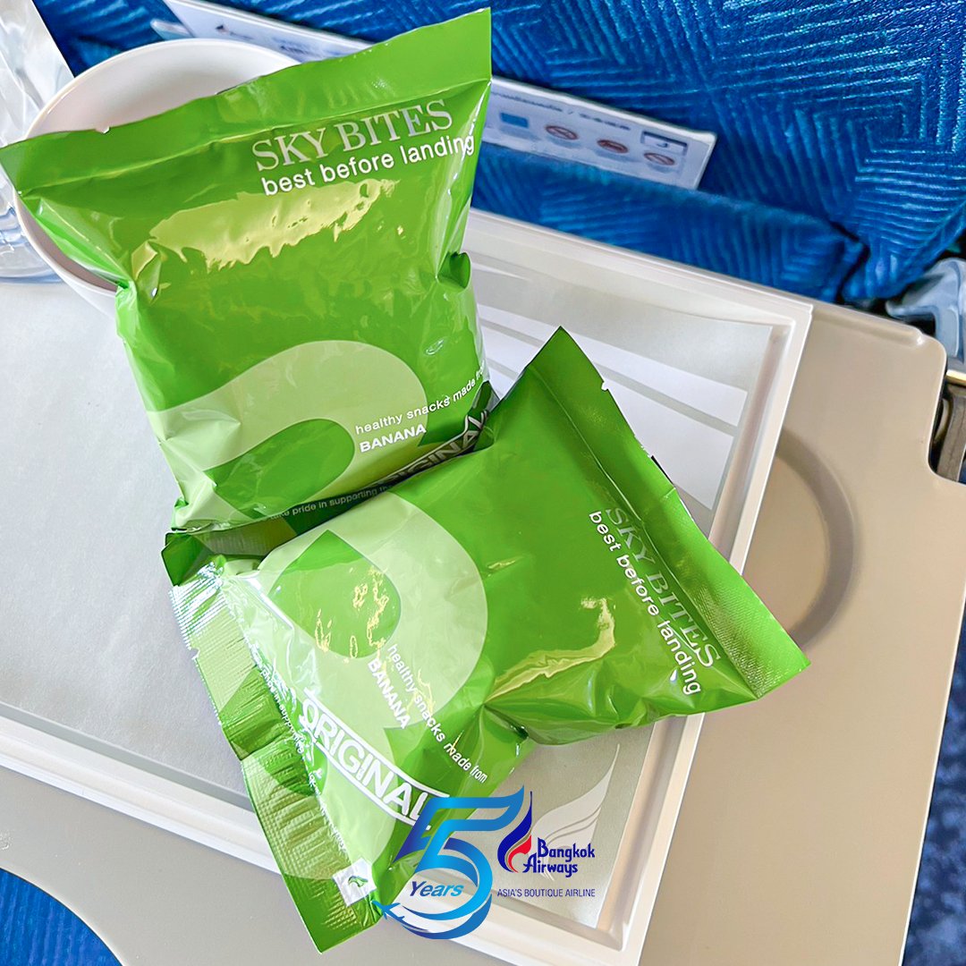 bangkok_airways's tweet photo. ขอแนะนำขนมขบเคี้ยวเซ็ทใหม่จาก Sky Bites “กล้วยหอมทองทอดกรอบ รสดั้งเดิม (รสเค็ม)” 

Introducing the “Crispy Banana Chips”, the latest addition of Bangkok Airways’ Sky Bites series made of bananas.

*ในเส้นทางที่กำหนด / on the specified route

#SKYBITES #BANGKOKAIRWAYS https://t.co/1uV3TlEVDO