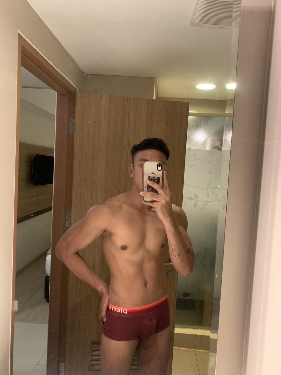 FqrzUO6aYAArAhx?format=jpg&name=medium