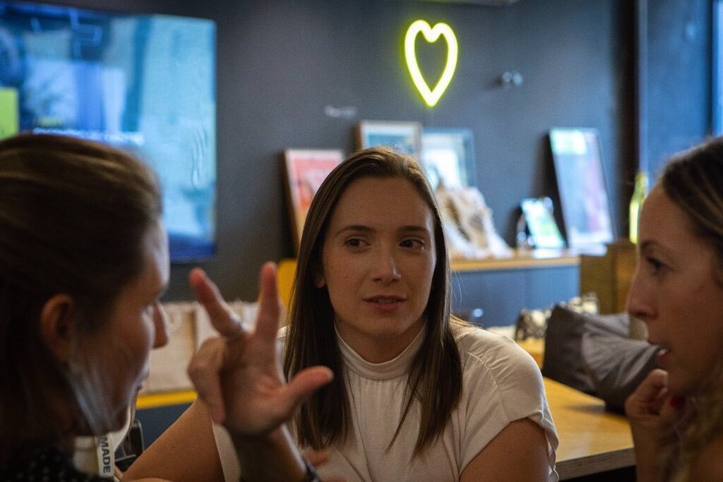 AMPFY's tweet photo. Conexão é a palavra que define o 1° encontro de clientes na Ampfy! 💛 
Obrigada aos nossos parceiros da @alelobrasil, @azeiteandorinha,@droetkerbrasil,@kerococo, @melittabrasil,@outbackbrasil,@toddybrasil e @toddynhobrasil por toparem dividir tantas e… https://t.co/SJJCJBKTpf https://t.co/fcfIdXtJTi