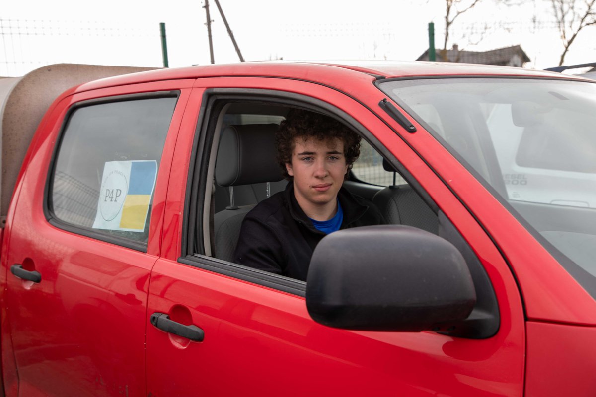 PICK-UPS FOR PEACE tweet media