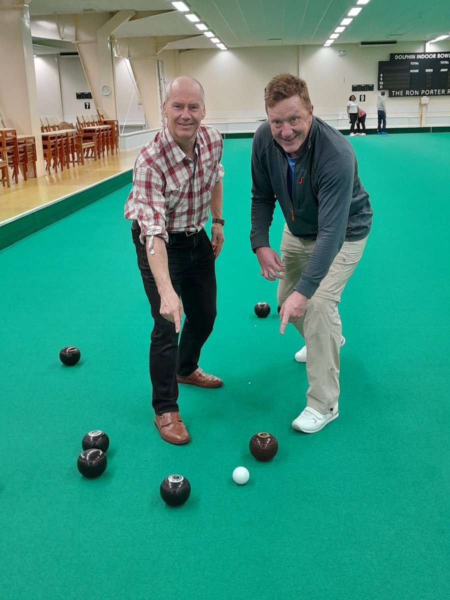 BowraFoundation's tweet photo. Bowra Buddies completely ruining our fun in the 'spot the jack' competition!
#bowrabowls #indoorbowls #bowls #charity #neurologicaldisorder #neurology #strokesurvivor #bowrafoundation #whatsinsidematters #bowrabag #bowrastory #unrelentingpursuitofrecovery #royalmarines #veterans https://t.co/qnrgdb61sM