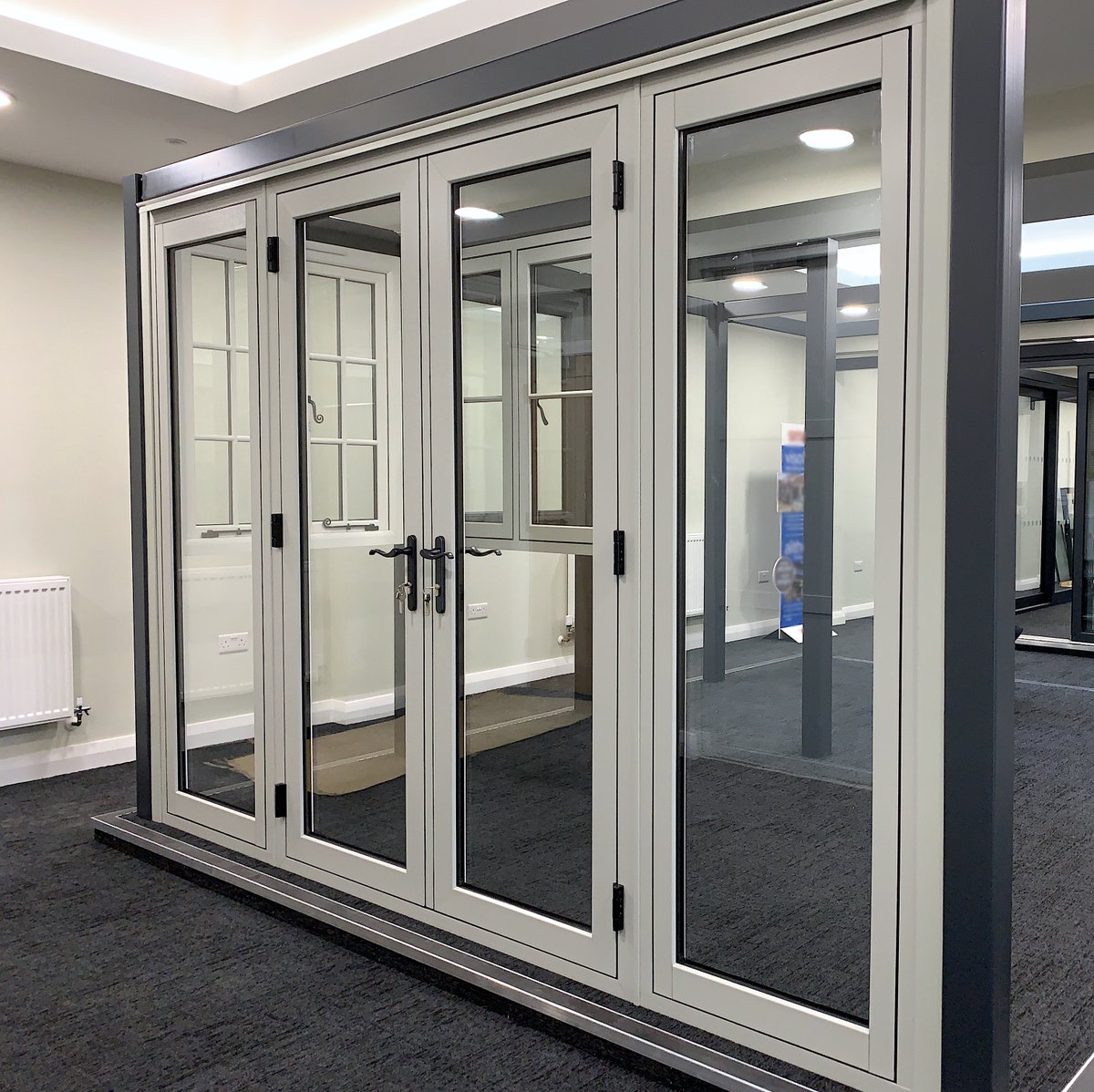 aluplastsystems's tweet photo. Are you looking for a flush door to complement your flush windows? Our new open-out Flush Door is robust, fully secure and weather-tight, having successfully passed the rigorous PAS24:2016 and BS6375-2:2009 testing procedures.

#FlushDoor
#FullySecure
https://t.co/ZbsFFM1deA https://t.co/ejIepcx96u