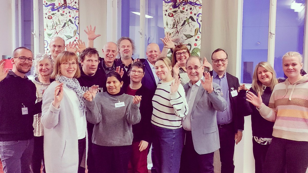 FDUVFinland's tweet photo. "Jag fick mycket bra information om funktionsnedsättningar och saker som dessa människor kämpar med."
I går var det dags för det sista dialogcaféet, den här gången i Borgå!
#Riksdagsval2023
#EnAnnorlundaValtillställning
#dialogpaus
@SAMS_rf
@psykosociala_fb
@FSS_rf https://t.co/Ow84QVIxrW