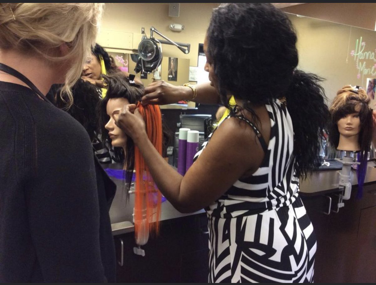 Extensions2121's tweet image. Natural Hair Care Institute 
Coming Soon  
Minnesota -Twin Cties First diversity Hair Braiding - Hair Extension School . 
For more info ☎️612-722-6622 
extensionshairandwigs.com