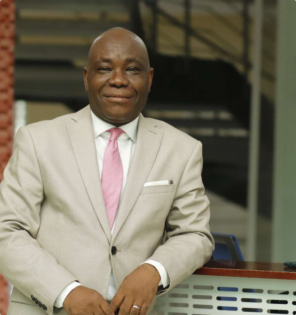 Looking forward to our first Guest Lecture of the Semester with Innocent Chiluwa!
📆 Wednesday, 8 March
📓 Discourse, digitization and women’s rights groups in Nigeria and Ghana: Examining online campaign discourses <a href="/unibern/">Universität Bern</a>

🕒16.15 - 17.45
📍 UniTobler, F-123