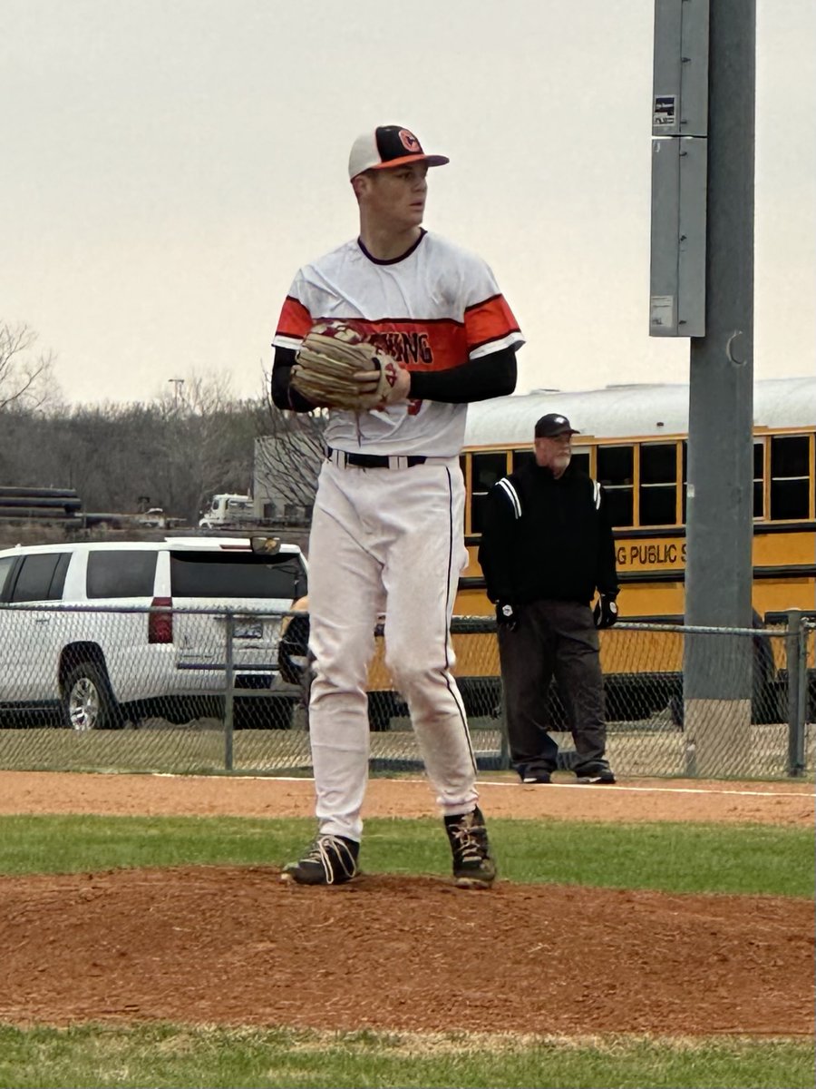 BaseballCushing's tweet photo. Game 2- Cushing/Lincoln district game series-
Cushing 11-Lincoln 0
Great job Tigers!
@Okladrillers @BrodyBerlowitz @Riley_Matheson3 @jakehornjr https://t.co/KJldLI6fMM
