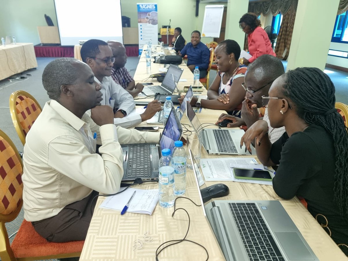 AGNESAfrica1's tweet photo. Group work session by country to brainstorm on sources of information for data
requirements for vulnerability (and risk)
framework components/variables
@CGIARgender @sophiahuyer @MamaNjihia @ https://t.co/QPDdMetSS5