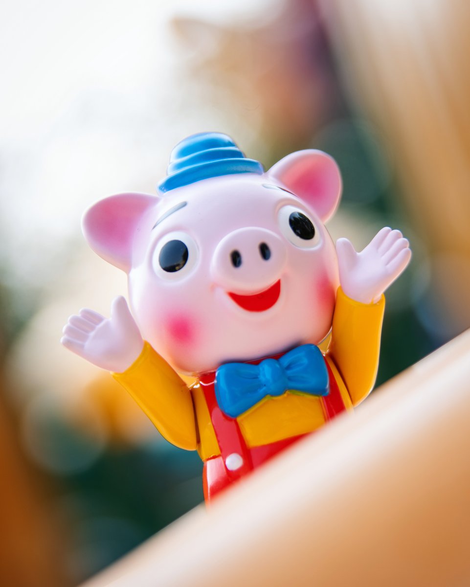PointlessIsland's tweet photo. Pointless Island Piggy Brothers (Pinky and Perky colorway)
Color inspired by the children's show "Pinky and Perky" on BBC TV in 1957. 

Available at @ToyUndergroundS
https://t.co/zeW2k6yoGU

#無謂島 #sofubi #ソフビ #玩具 #doll #豚 #pig #piggy #piglet #小豬 #puppet #PinkyandPerky https://t.co/d8wWzZayQ4