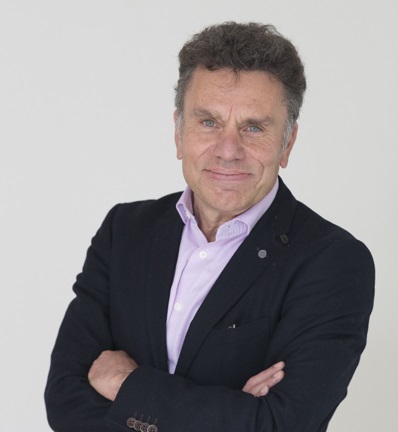 We have the honour to welcome Peter Auer for a Workshop on Eye-Tracking:
📆 Wednesday, 15 April
📓 Why EMCA studies need eyetracking <a href="/unibern/">Universität Bern</a>

🕒16.15 - 17.45
📍 UniTobler, F-105

Let us know if you'd like to come in and participate!