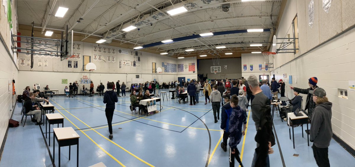 atbray's tweet image. Currently our Grade 8 and 9 parents are @Brooksidejh for our ILT Showcase! Students talents and studies are on display! #IntegratedLearning