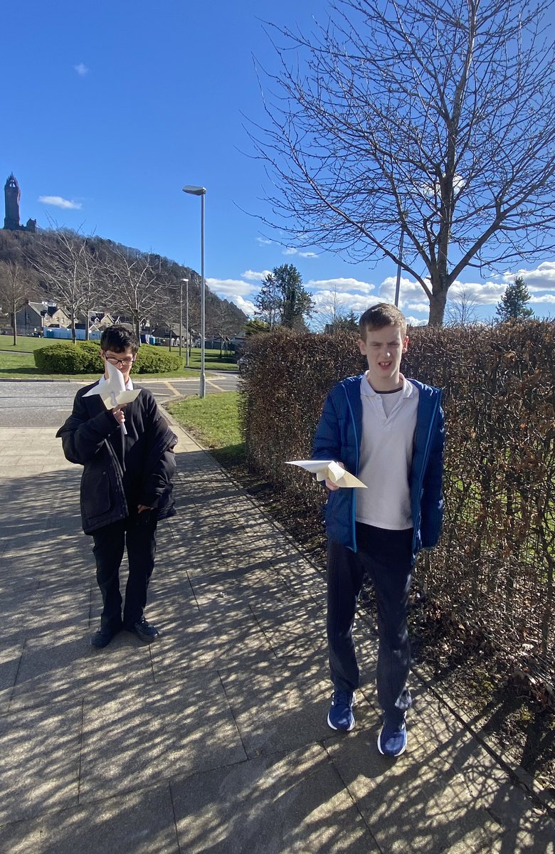 Miss Robertson tweet media