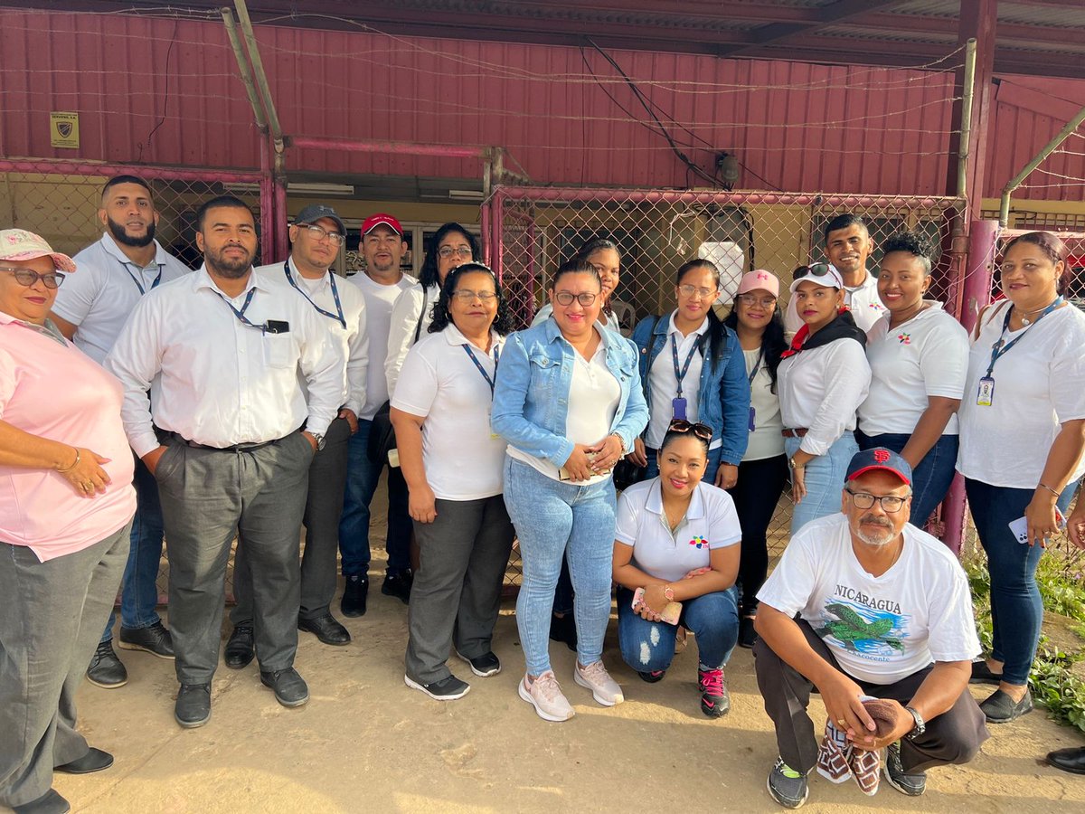Nicaragua | 🇳🇮 Mujeres constructoras de un futuro lleno de amor y de buen vivir, pilares que día a día mueven la economía del país.👩‍🌾🙆‍♀️👩‍⚕️👩‍🔧

#AdelanteMujeresHeroicas