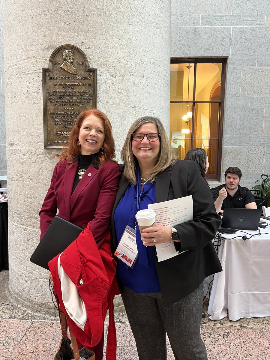 Vicki Giambrone tweet media