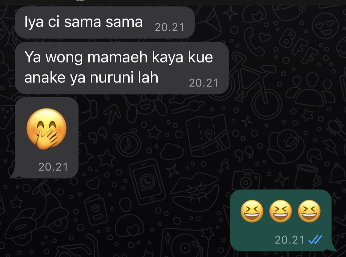 rossieariestaa's tweet photo. ga like kalo anak nurunin bakat horornya mamak🙃 ga lucu bgt hari ini naraya, 2kali dg waktu yg berbeda nunjuk2 hantu hantu takut mah takut 😩 kl jadi magnet duit si gpp, nah ini wkwkkw https://t.co/xnux40OUnK