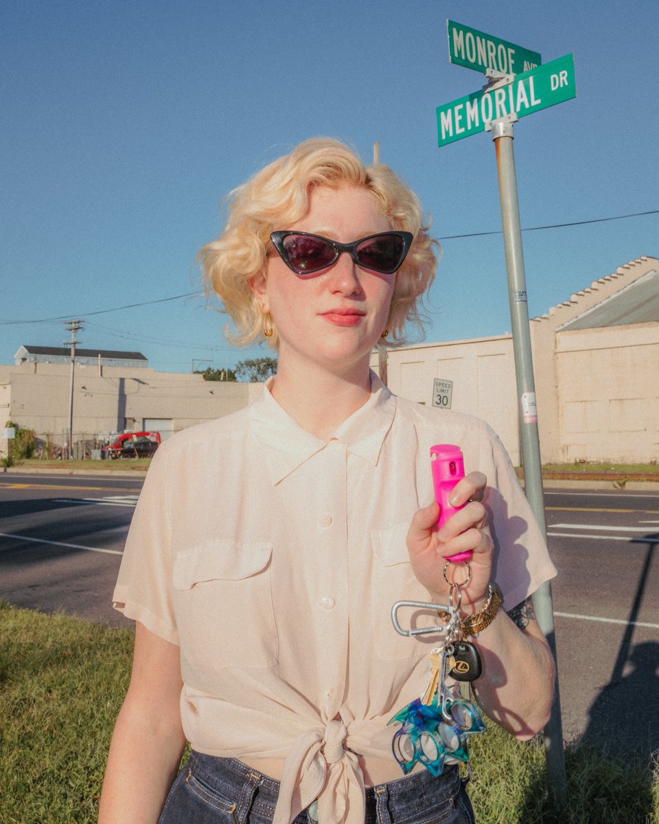 We salute the women of Bar/None - Avery Mandeveille is Little Hag <a href="/littlehag6/">Hagging</a>