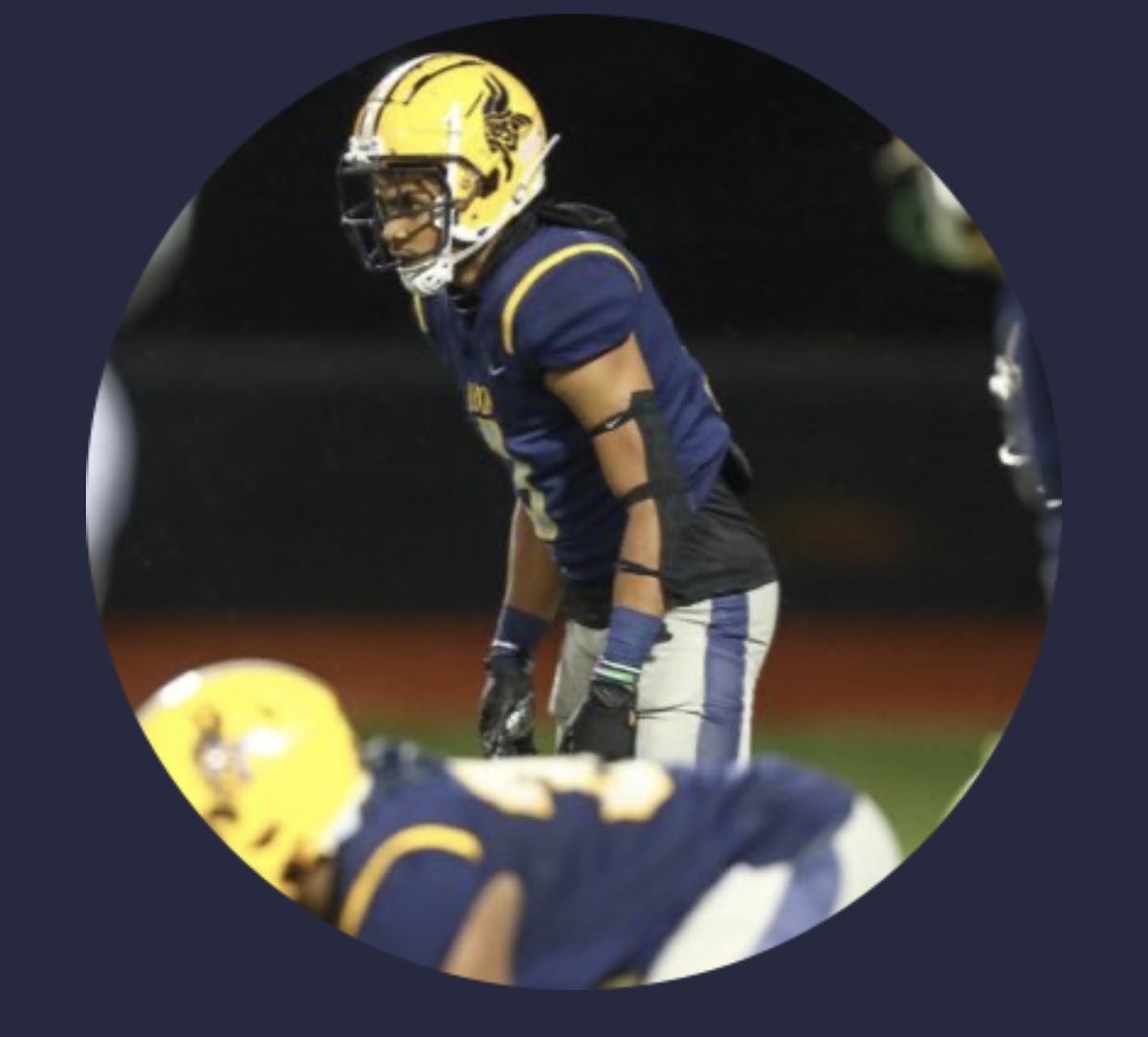 Prep2Play's tweet photo. 🚨New PrepStar Prospect🚨👀👇 PrepStar Verified ‘24 DB/ATH @jayyp3x | Arlington Lamar HS
📏6’1” 190
⏱4.65 40 | 4.43 Shuttle
🧰33.3” Vertical | 9’8” Broad 
💪245 Bench | 415 Squat
Verified Profile &amp; 🎥: https://t.co/mjIZesl4sE
🗣️Film Don’t Lie, Dude Can Play💡
🗣️HS LB 👉Safety✅ https://t.co/lHAKQOXbSP