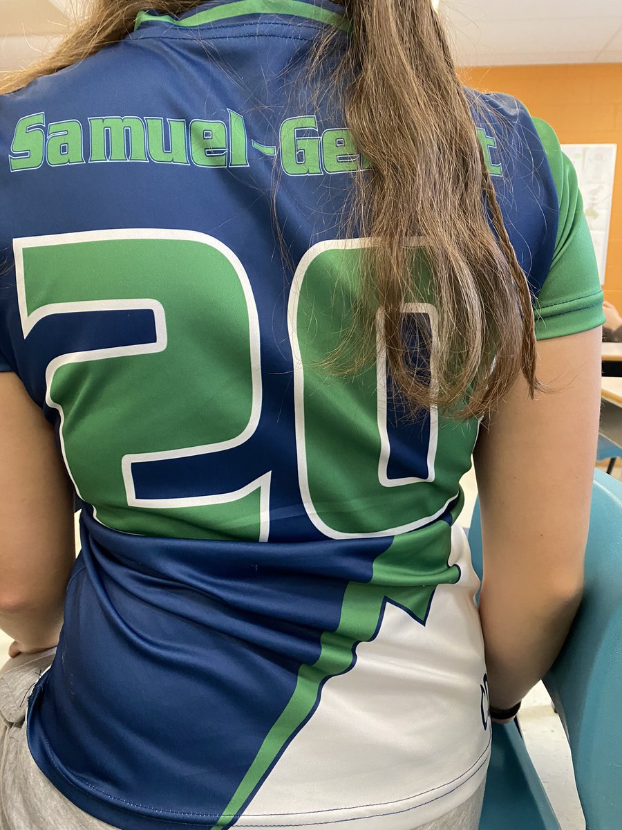 dulzoe18's tweet photo. Nous affichons notre passion à @CcSamuelGenest! @FVennePROF #lasers #volleyball #passion #FRA2D https://t.co/UH0gkkGhbO