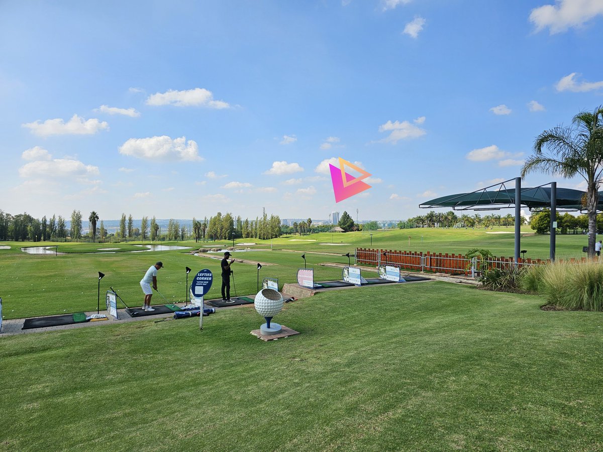 bra_den's tweet photo. Im super impressed how much the new @SamsungMobile #s23ultra can zoom yhoo and i can actually zoom further than picture shown... look at this PWC building in Mall of Afrika captured from a Golf Course in Woodmead. Now this is Epic #ShareTheEpic #GalaxyS23 https://t.co/qGI6FH6Kdm