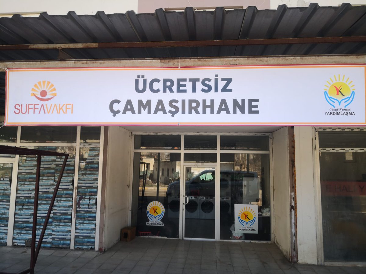 Allah'ın (c.c.) inayeti ve siz hayırseverlerimizin destekleri ile #deprem bölgesine kurduğumuz ücretsiz çamaşırhanemiz faaliyete geçti Elhamdülillah...