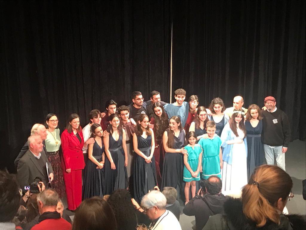 TeatroBalbo's tweet photo. Muchas gracias a todos los que vinieron ayer a ver el estreno de nuestra Medea, lo pasamos muy bien 🎭❤️ https://t.co/4pWhbMrQoH