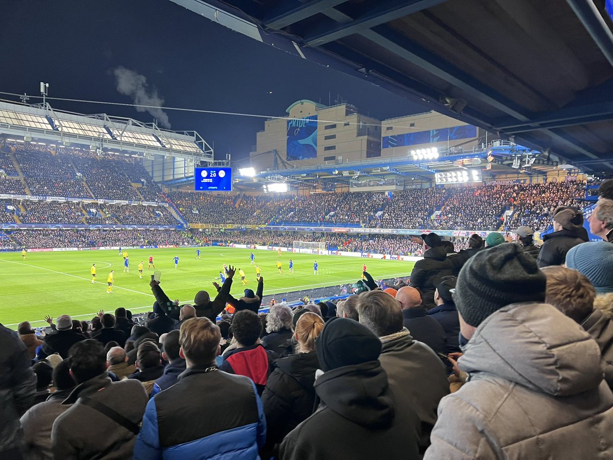 upper90's tweet image. @ChelseaFC vs @BlackYellow was incredible last night with @thevalmiller It was an electric atmosphere. @ChampionsLeague  Always reppin’ @Upper90HQ ✅

#elevateyourgame📈  #upper90🎥