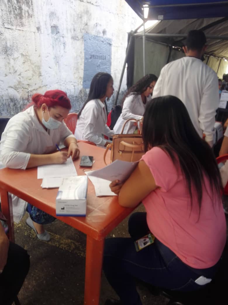 Las mujeres constituyen un verdadero ejército al servicio de la Revolución…La mujer es una Revolución dentro de la Revolución. <a href="/cubacooperaveG/">Brigada Médica Cubana en el Estado Guárico.</a> @cubcooperaveGua #MujeresEnRevolución #CubaPorLaVida <a href="/cubacooperaven/">Brigada Médica Cubana en Venezuela</a> <a href="/MINSAPCuba/">Ministerio de Salud Pública de Cuba</a> <a href="/japortalmiranda/">José Angel Portal Miranda</a> <a href="/TaniaMCruzHdez/">Dra.Tania Margarita Cruz Hernández</a>